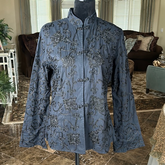 NWT Embroidered long sleeve shirt - Picture 1 of 9